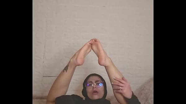Mia Niqab Feet Compilation