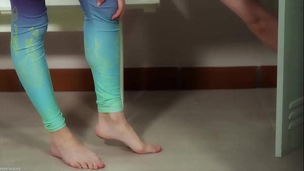 PenthouseGold.com – Flexible Ballerina Mia Split Offers Up Her Holes For Balls Deep Gym Fucking