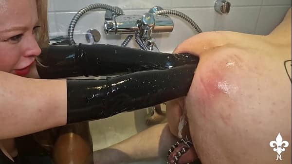 PART 2: Miss Anna’s Messy Bath! (UNCENSORED)