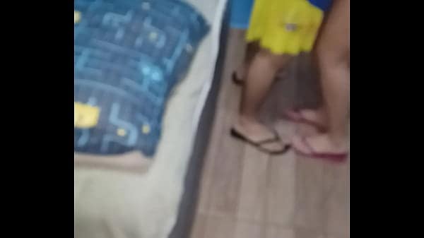 Fiz uma espanhola pro meu namorado pela primeira vez e ele gozou nos meus peitos!