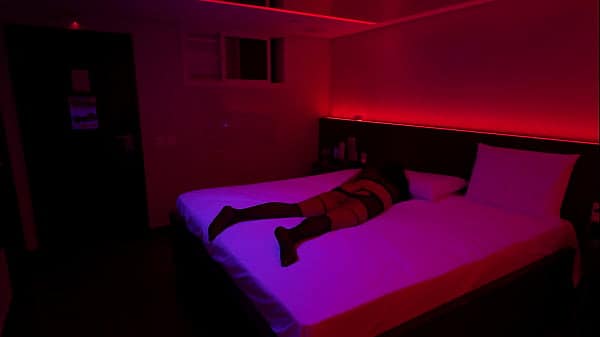 Sonhei que estava sendo fudida, quando acordei estava toda molhada , meu marido estava me chupando e me fudeu até gozar